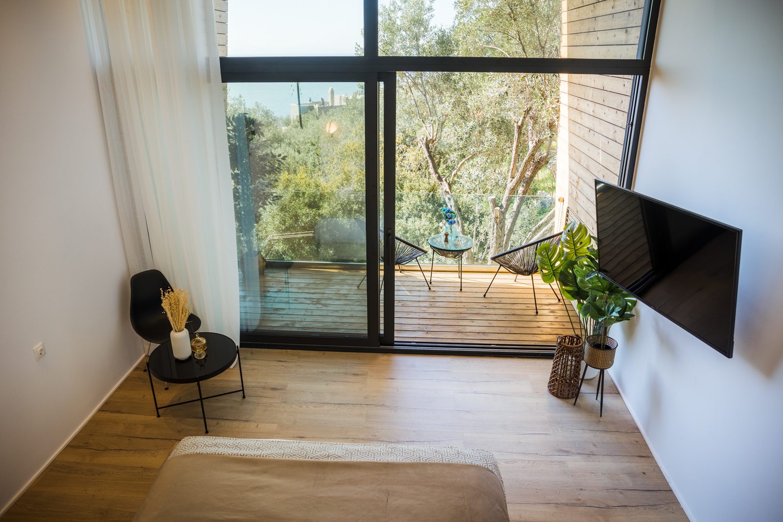 Modern interior, large windows, nature view